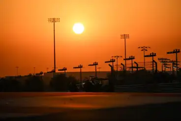 Iran-Angriff: F1-Reifentest in Bahrain abgebrochen, Personal steckt fest