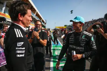 George Russell predicted to be fighting for multi-year Mercedes contract as leverage grows
