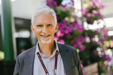 Damon Hill makes Williams return after Jenson Button's exit