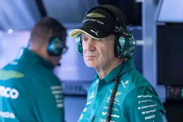 Adrian Newey to step down as Aston Martin F1 team principal