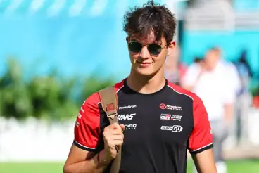 Ollie Bearman reveals extravagant Christmas gift he bought for younger brother