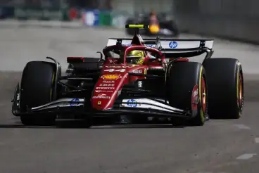 Hamilton verliest P7 in F1 Singapore na tijdstraf na de race