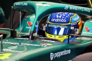 Honda engine problem keeps Alonso out of Australian GP FP1