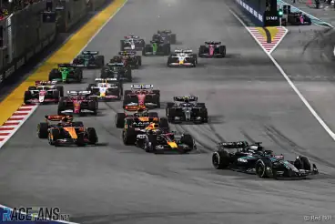 Russell dominates Singapore GP ahead of Verstappen and scrapping McLarens