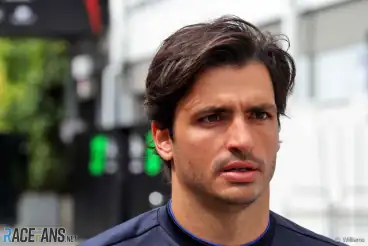 Round-up: Sainz wants F1 to prioritise racing over celebrities in TV broadcasts, and more