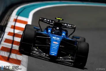 Round-up: Williams didn’t get the best out of improved car says Sainz, and more