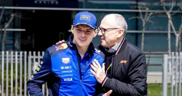 F1-CEO Stefano Domenicali begrijpt kritiek Verstappen: ‘Maar hij ziet ook het grotere plaatje’