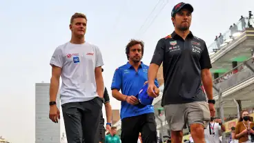 Wer bekommt die letzten Formel-1-Cockpits? Sommerschlussverkauf nimmt Fahrt auf