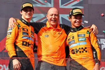 Kein Fangen von McLaren mehr in diesem Jahr: Papaya-Team zum Champion gekrönt