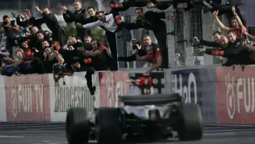 Five times F1 drivers won from the back of the grid