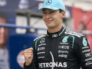 Russell pakt pole in Canada voor teamgenoot Antonelli, Verstappen zesde