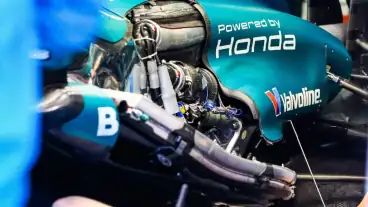 Honda admits double handicap at Aston Martin partnership gets off to troubled start