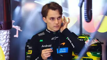 Oscar Piastri goes quickest as crisis unfolds at Aston Martin – round-up