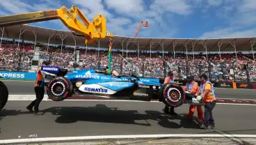 Sainz facing early grid penalty risk after Williams power unit changes