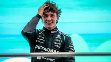 ‘Ultimate underdog’ says Rosberg but Antonellli downplays title chances