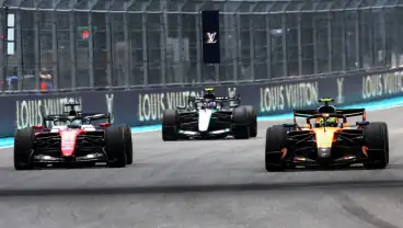 Why McLaren refutes what Lewis Hamilton ‘heard’ about the MCL40’s upgrades