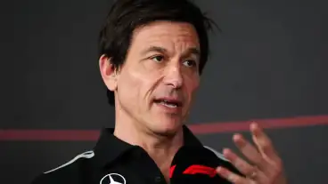 Wolff tells critics to ‘hide’ as Miami thriller exposes Mercedes pressure