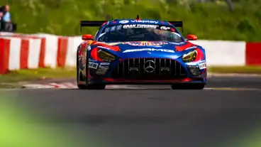 Nürburgring 24 Hours, 16 Hour Report: Verstappen charges with Mercedes in control