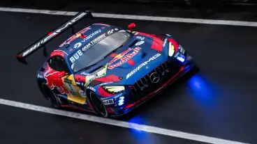 Nürburgring 24 Hours, 18 Hour Report: Verstappen leads as final quarter begins