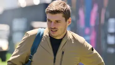Max Verstappen to Mercedes rumours reignite after Toto Wolff and Jos meeting