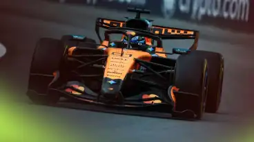 McLaren opens door to own F1 engine as clear condition set