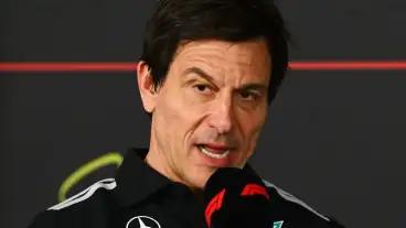 Mercedes pull out of talks to buy stake in F1 rivals Alpine