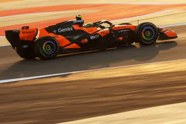 Norris sets early pace in Bahrain