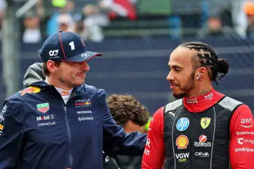 Jenson Button makes eye-opening pick in Max Verstappen v Lewis Hamilton debate