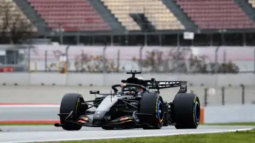 Lando Norris warns overtaking in F1 2026 “going to be more complicated”