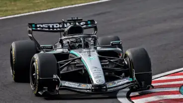 Mercedes blames “bug” on George Russell missing Japan F1 podium