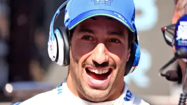 "Never say never": Daniel Ricciardo teases racing return