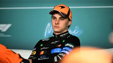 Oscar Piastri warned about McLaren F1 exit amid rumours over potential Red Bull move