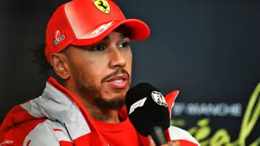 Lewis Hamilton takes swipe at F1 champion Jacques Villeneuve at Canadian GP