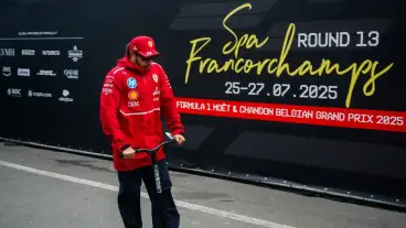 Hamilton to go 'extra mile' to improve Ferrari