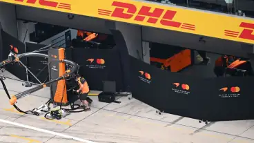 McLaren launches Mercedes investigation after double Chinese GP disaster