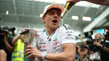 George Russell: Kimi Antonelli has F1 title 'momentum,' but it can 'swing'