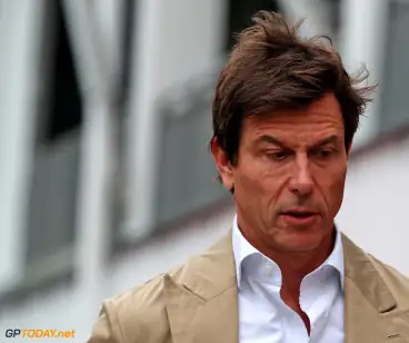 Toto Wolff verrast na zege in Singapore: "Dit hadden we echt niet zien aankomen"