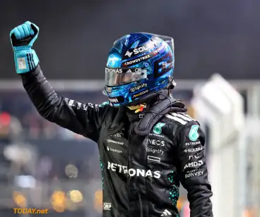 Russell wint in Singapore en verslaat Verstappen en Norris, McLaren grijpt titel
