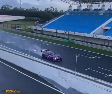 De beelden: Max Verstappen in actie voor Mercedes