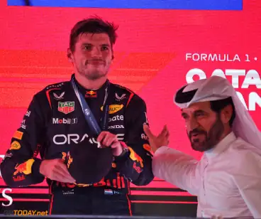 FIA-steward doet bizarre onthulling: "Verstappen kreeg de titel cadeau"