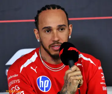 Verstappen, Leclerc en Russel gewaarschuwd: Hamilton leeft helemaal op