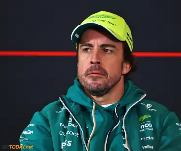 Alguersuari opent boekje: "Alonso voelde zich zenuwachtig"